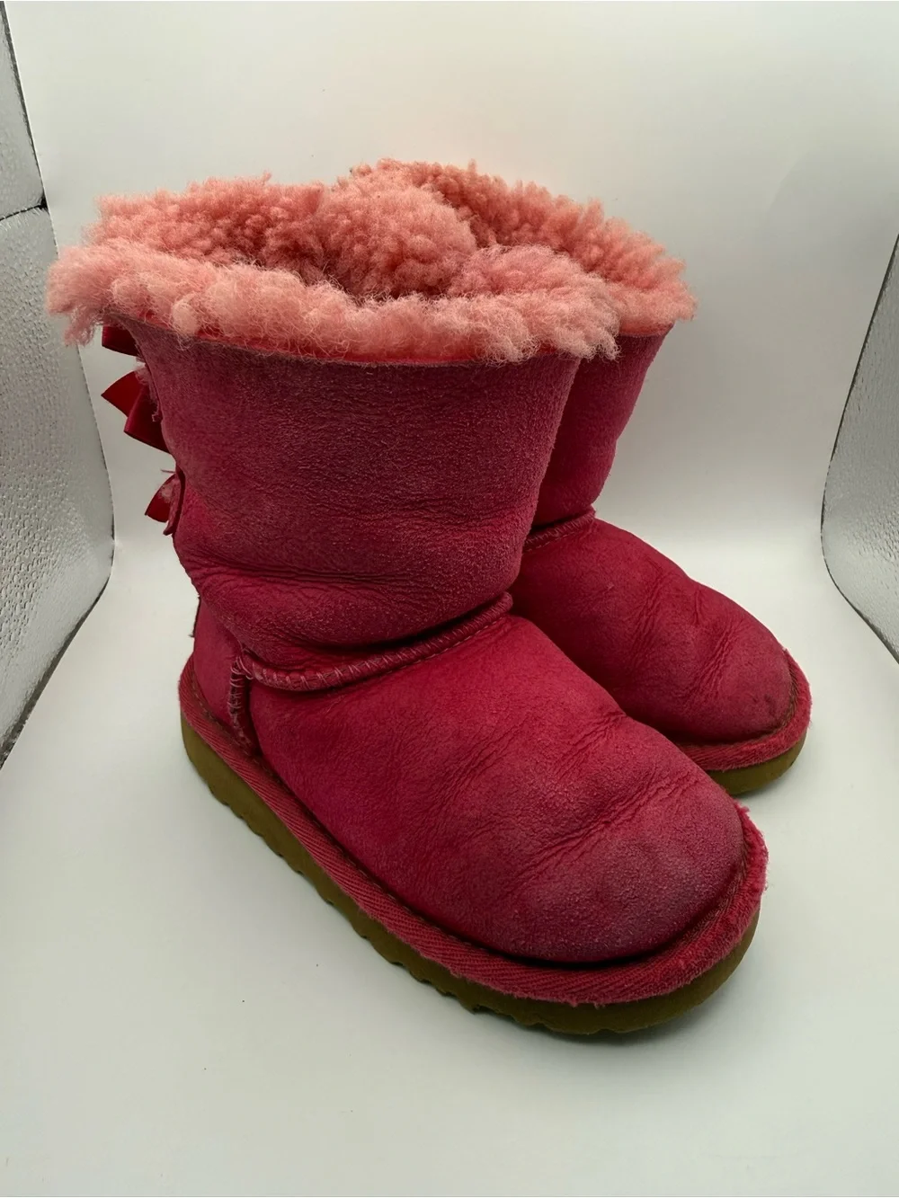 UGG Bailey Bow Classic Winter Lined Boots Toddler 8 Pink Sheepskin Suede